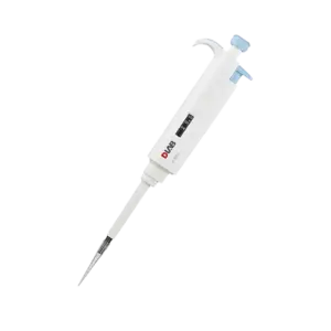 Pipet hút mẫu có hấp 1 kênh, 7030301017 1000-5000ul, Dlab - Ảnh 1